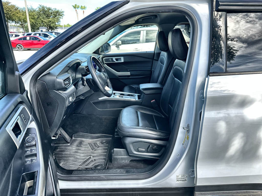 Thumbnail: 2020 Ford Explorer - 10