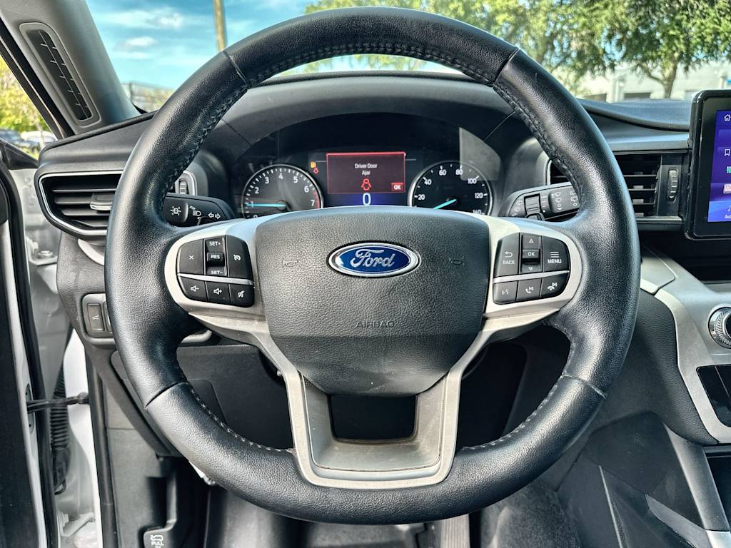 Thumbnail: 2020 Ford Explorer - 9