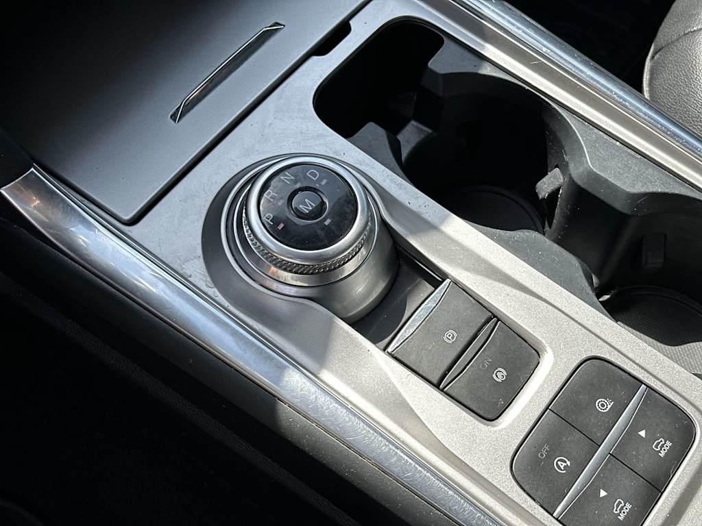Thumbnail: 2020 Ford Explorer - 26