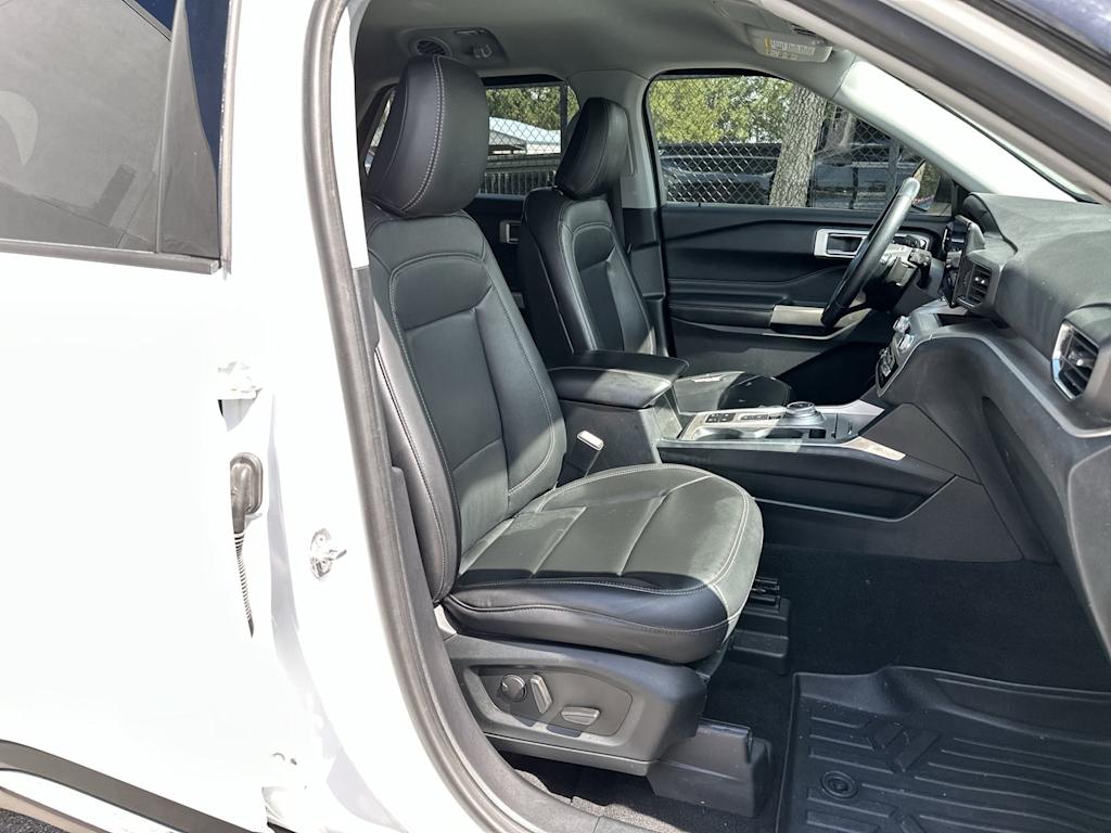 Thumbnail: 2020 Ford Explorer - 11