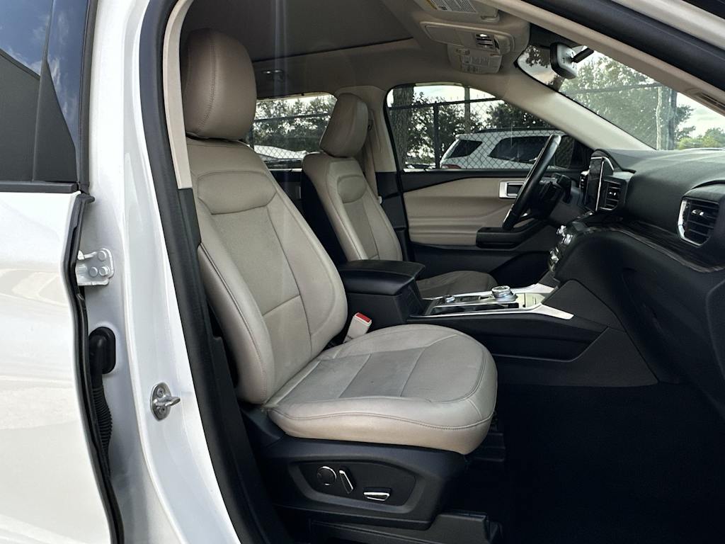 Thumbnail: 2020 Ford Explorer - 11