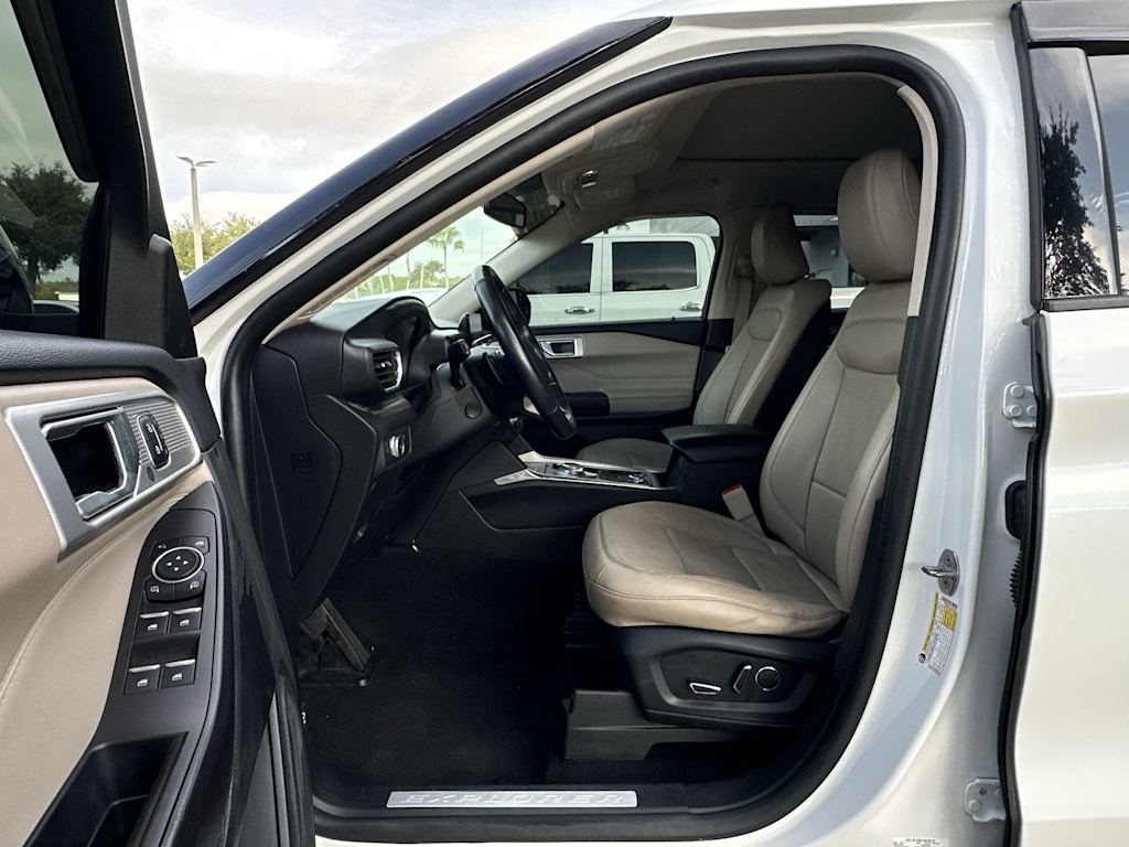 Thumbnail: 2020 Ford Explorer - 18