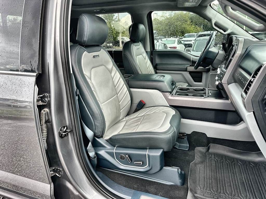 Thumbnail: 2022 Ford F-450 - 19