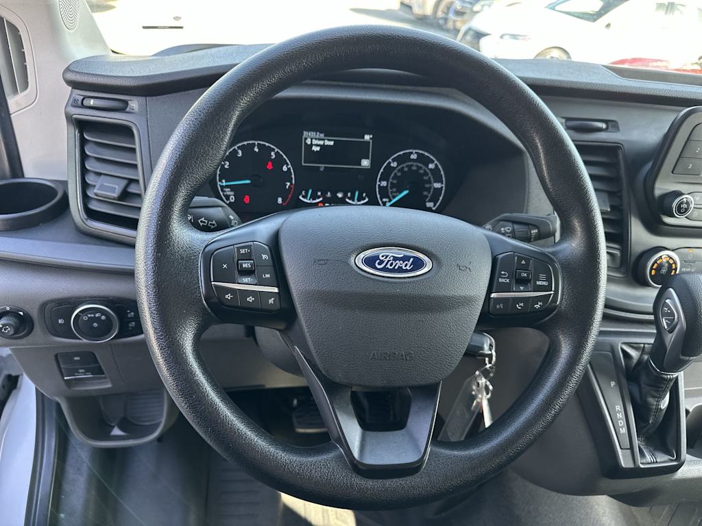 2023 Ford Transit Series 250 10