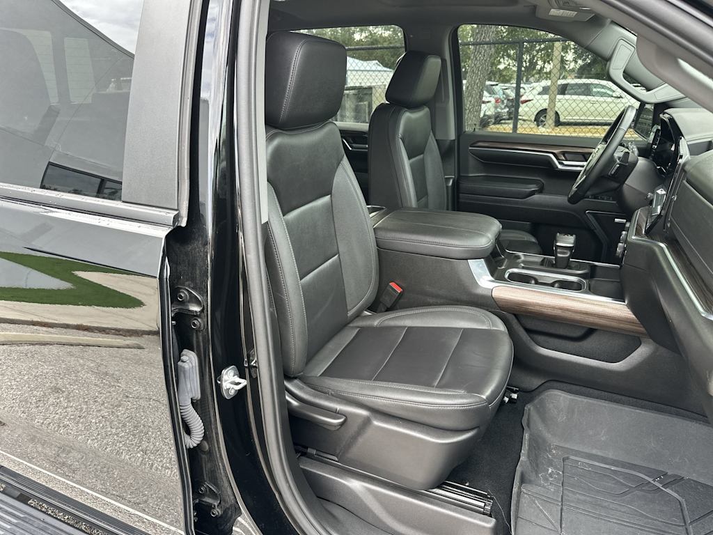 Thumbnail: 2024 Chevrolet Silverado 1500 - 11