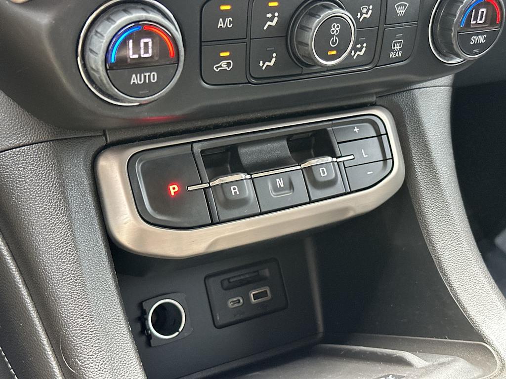 Thumbnail: 2021 GMC Acadia - 26