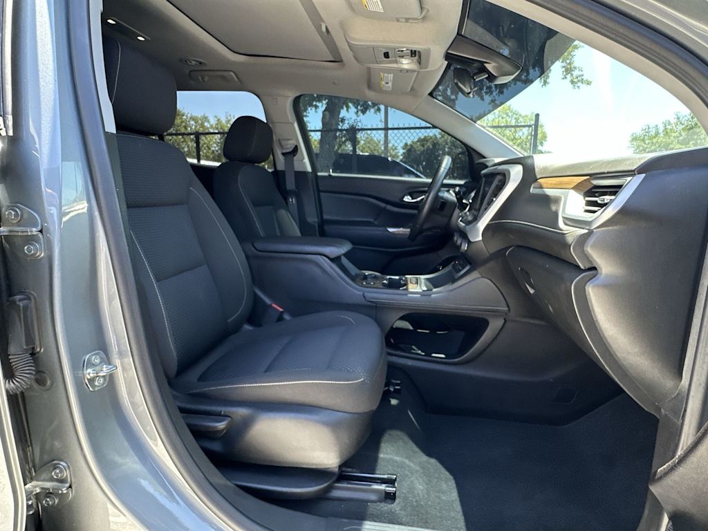 Thumbnail: 2023 GMC Acadia - 12