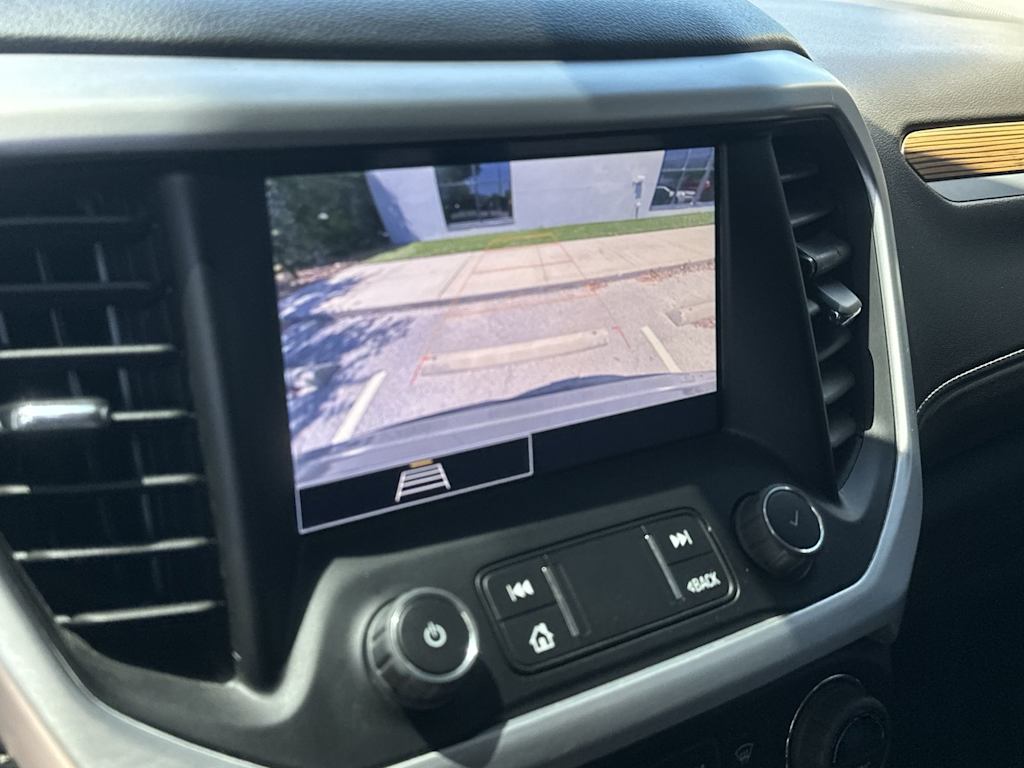 Thumbnail: 2023 GMC Acadia - 14