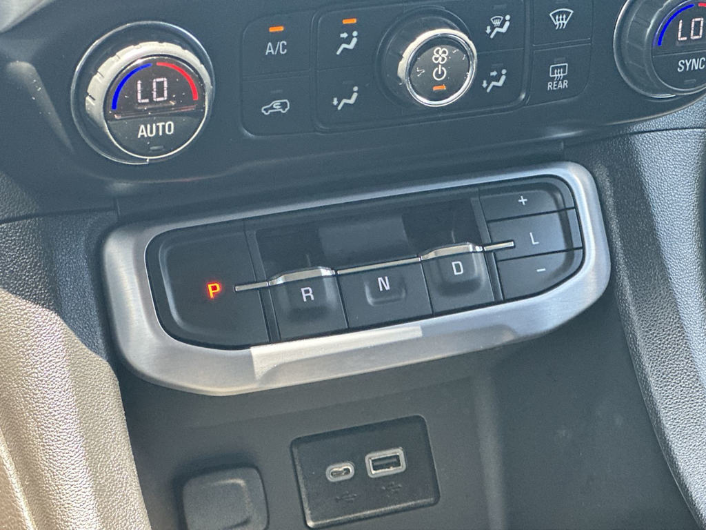 Thumbnail: 2020 GMC Acadia - 22