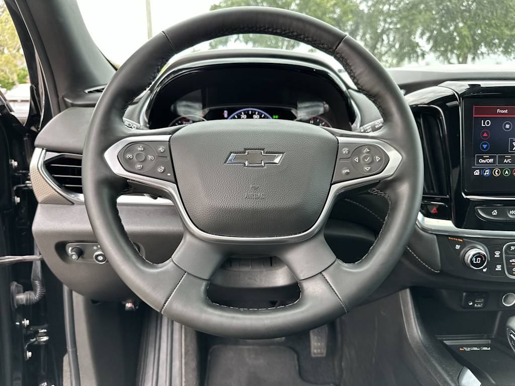 Thumbnail: 2023 Chevrolet Traverse - 9