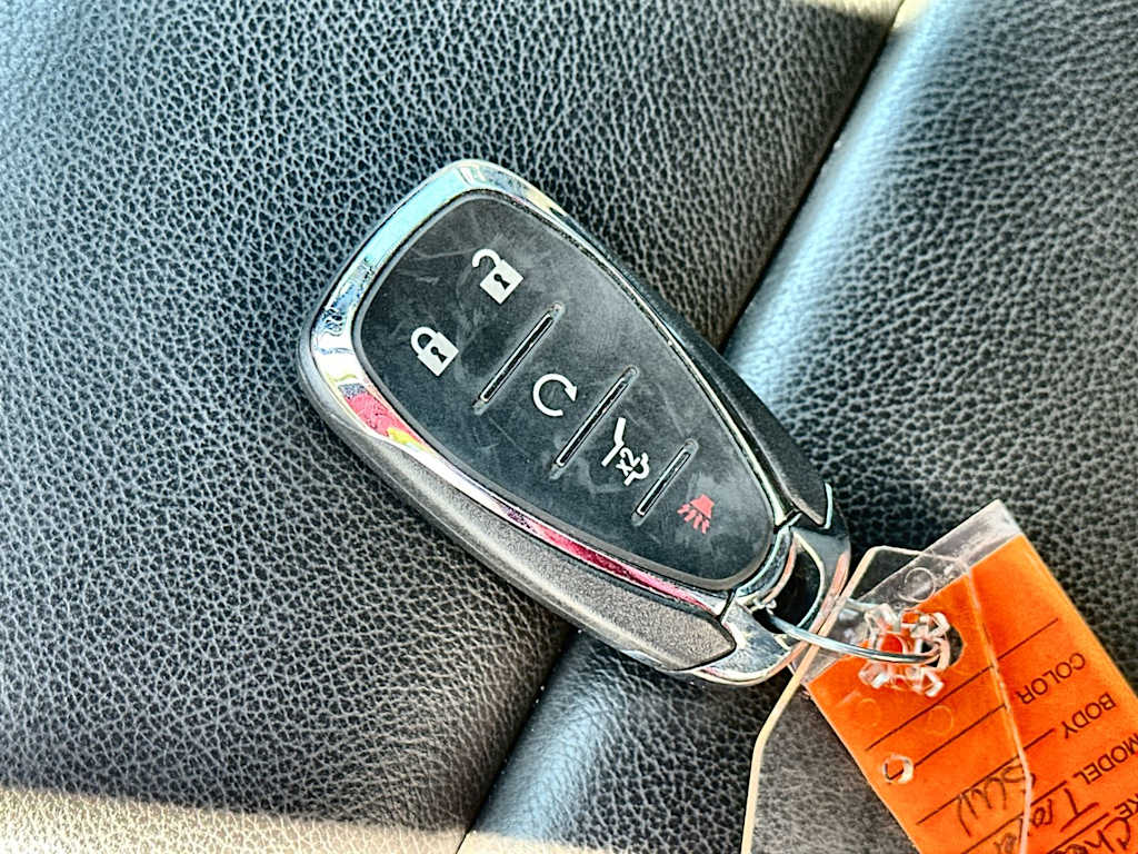 Thumbnail: 2023 Chevrolet Traverse - 17