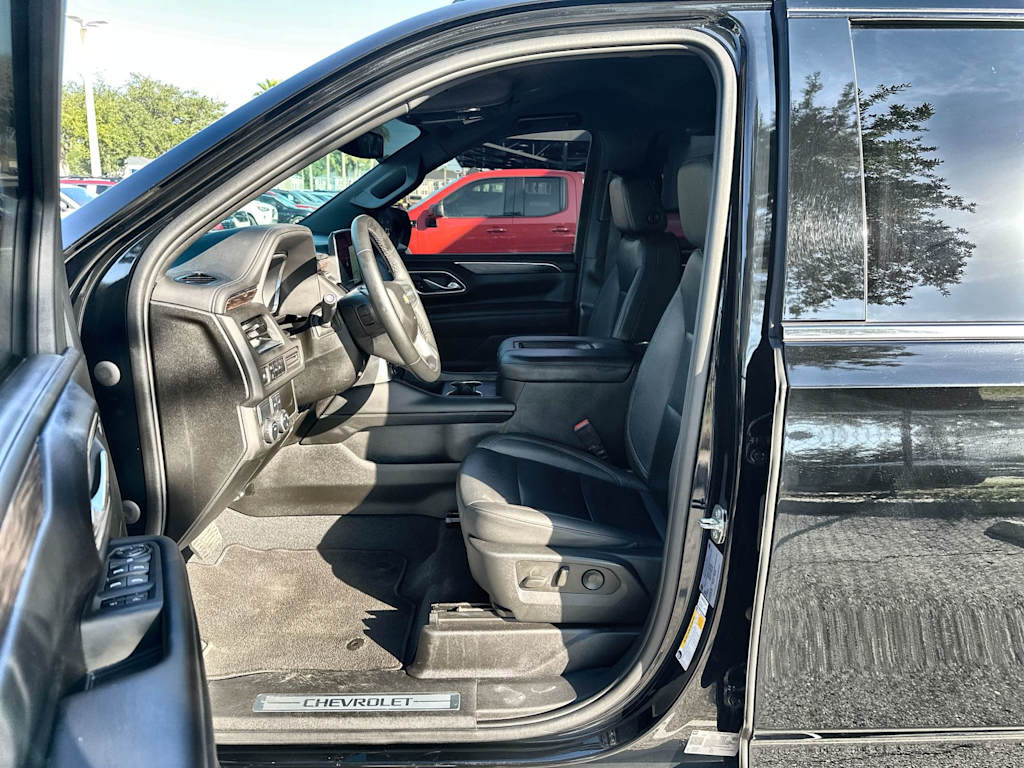 Thumbnail: 2023 Chevrolet Suburban - 18