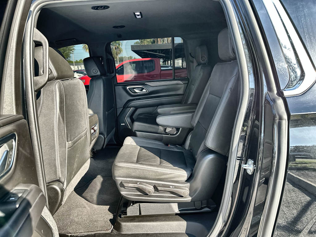 Thumbnail: 2023 Chevrolet Suburban - 9