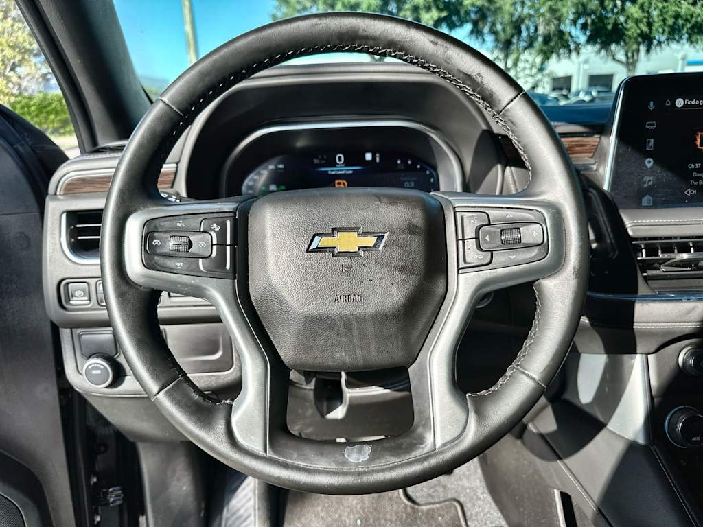 Thumbnail: 2023 Chevrolet Suburban - 7