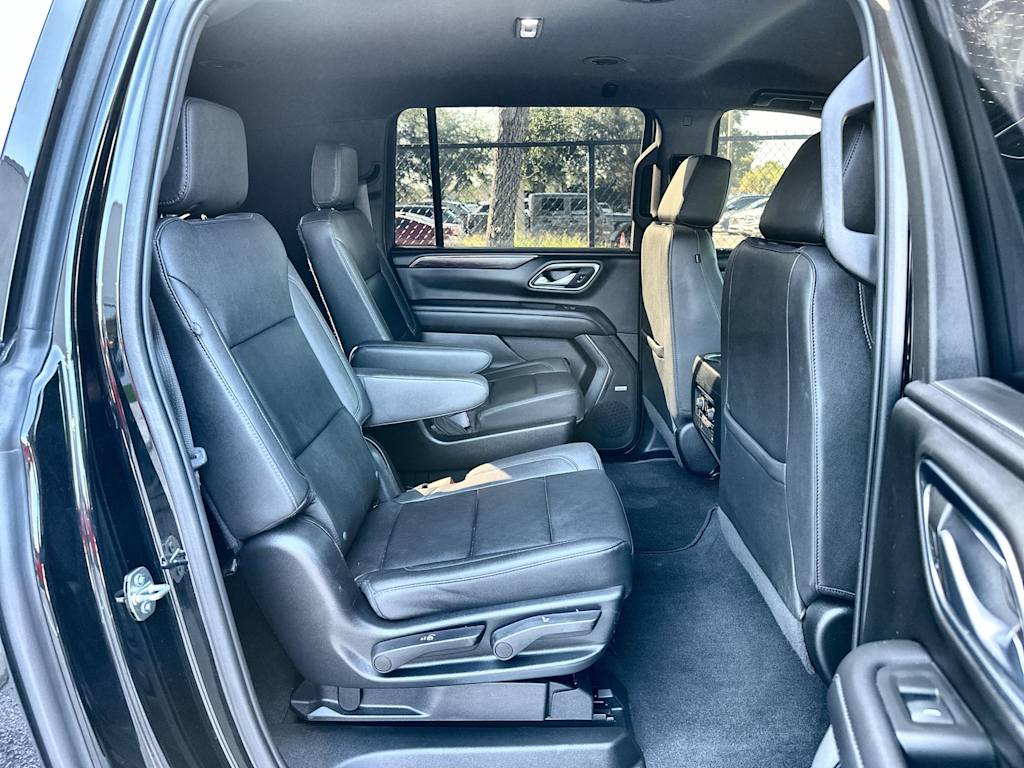 Thumbnail: 2023 Chevrolet Suburban - 26
