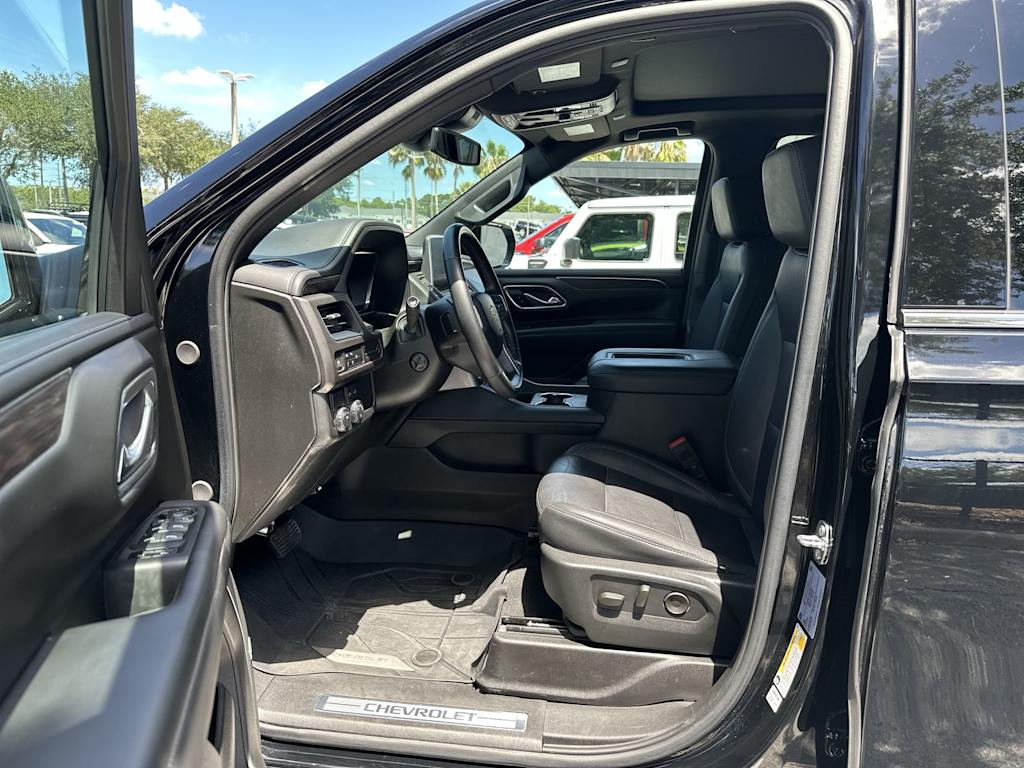 Thumbnail: 2023 Chevrolet Tahoe - 8