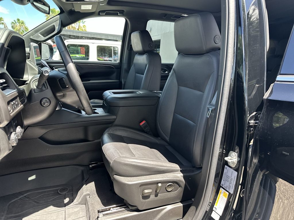 Thumbnail: 2023 Chevrolet Tahoe - 9