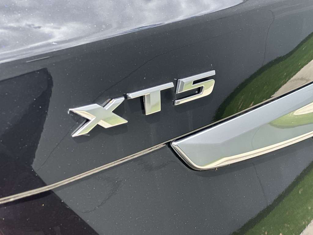 Thumbnail: 2024 Cadillac XT5 - 6