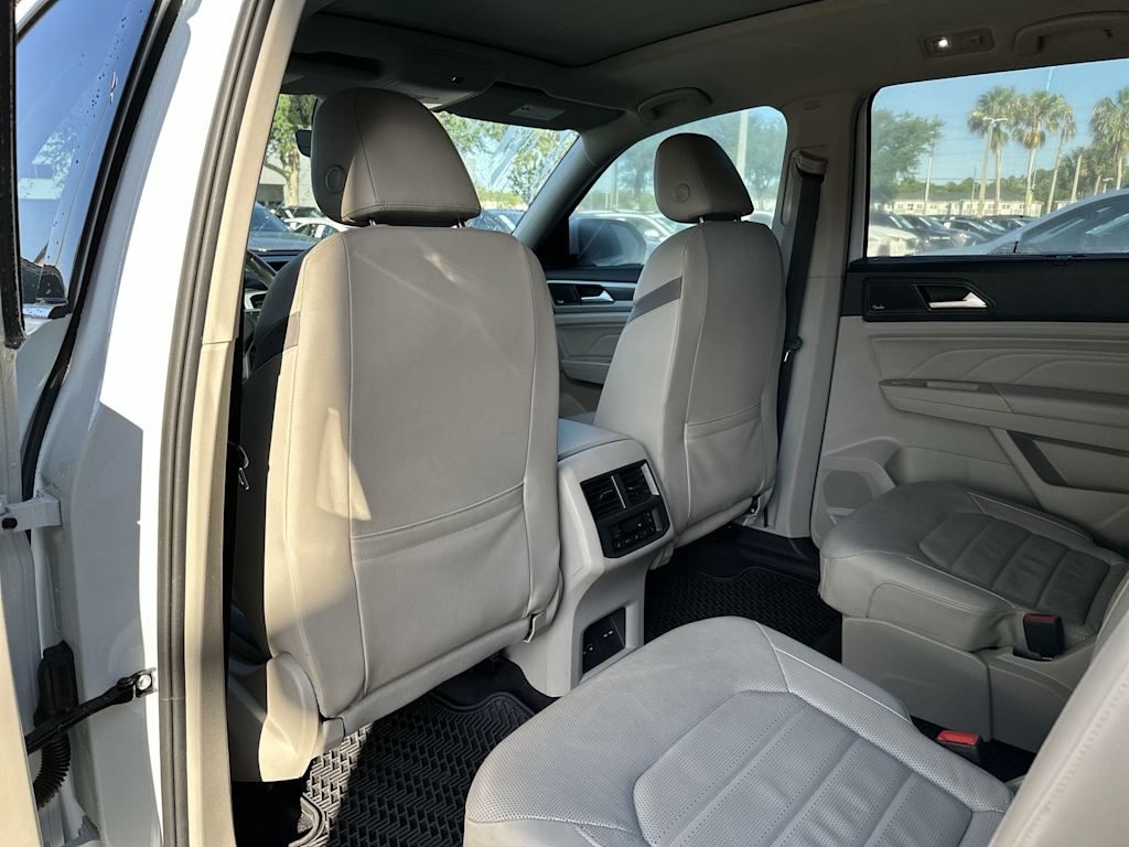 Thumbnail: 2021 Volkswagen Atlas - 25