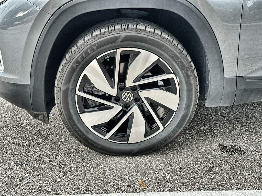 Thumbnail: 2024 Volkswagen Atlas - 8