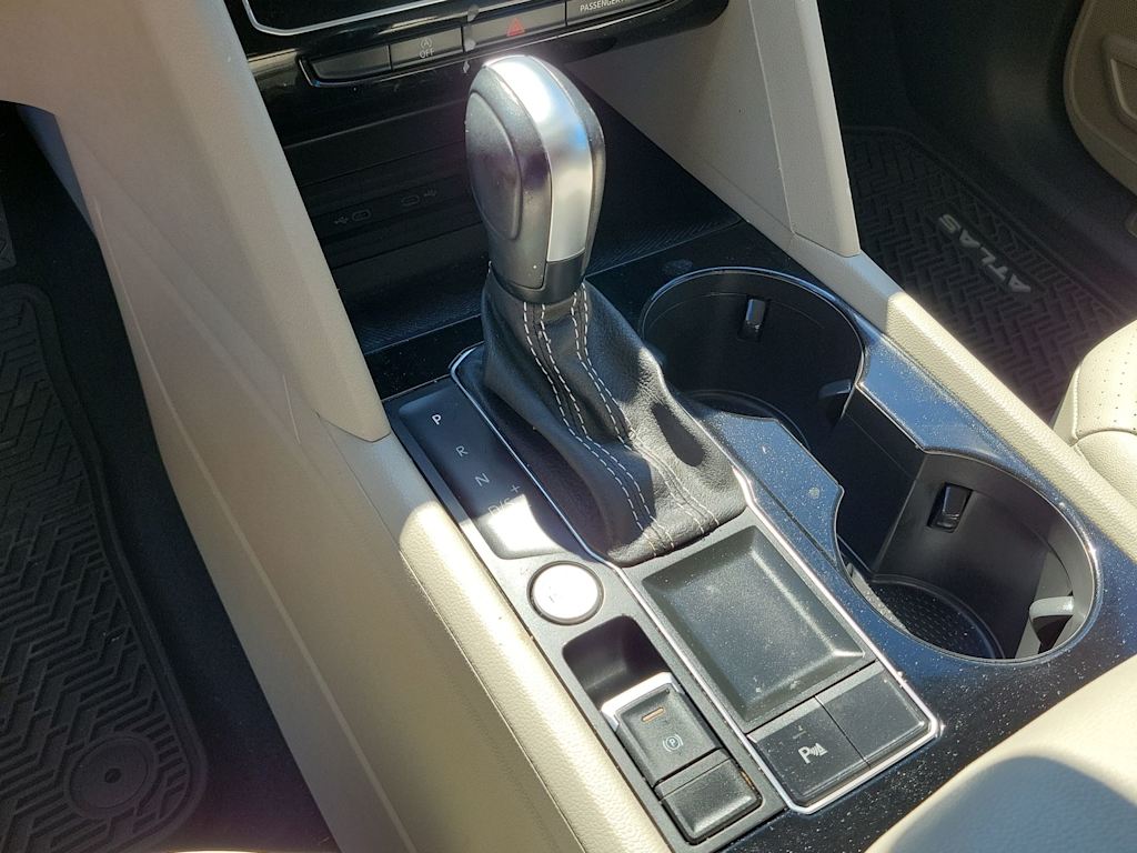 2023 Volkswagen Atlas SE 15
