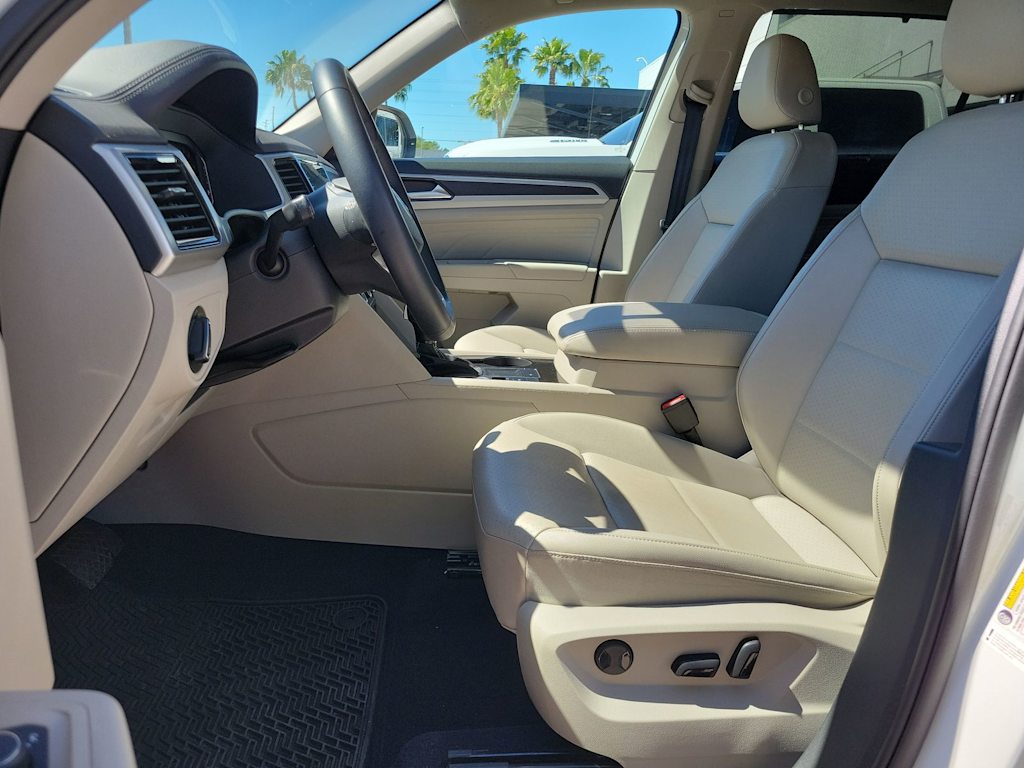 2023 Volkswagen Atlas SE 10