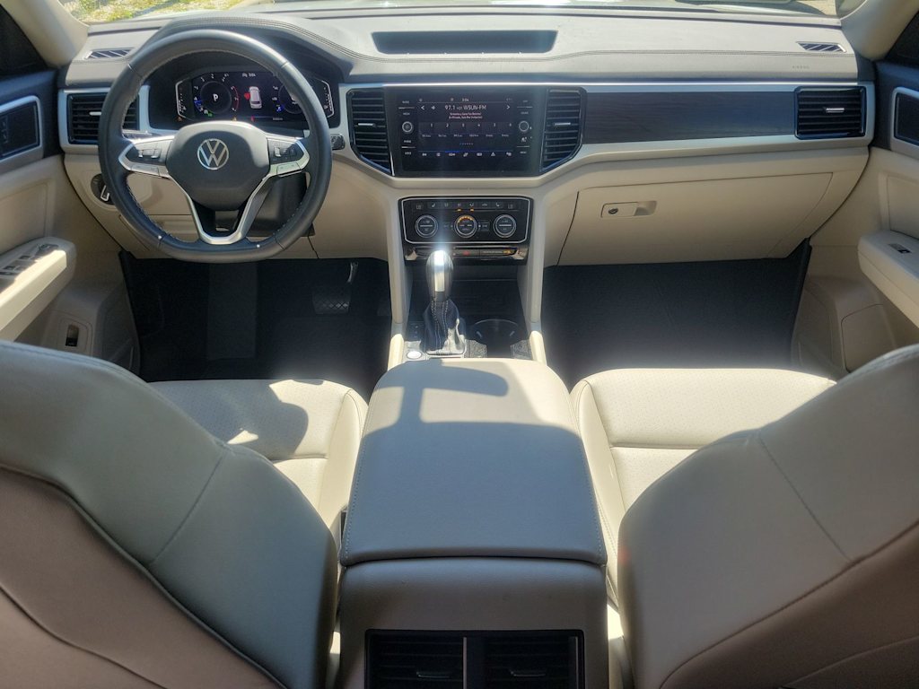 2023 Volkswagen Atlas SE 2