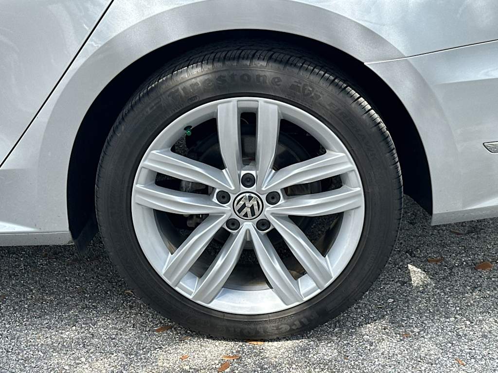 Thumbnail: 2018 Volkswagen Passat - 8