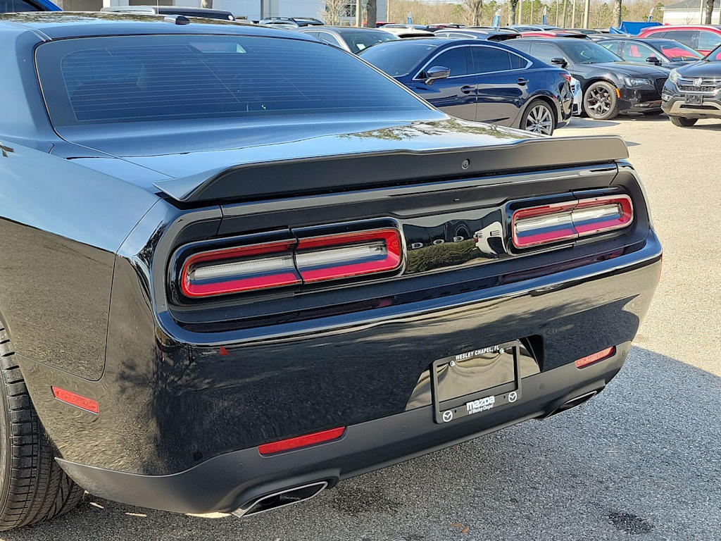 2023 Dodge Challenger R/T 18