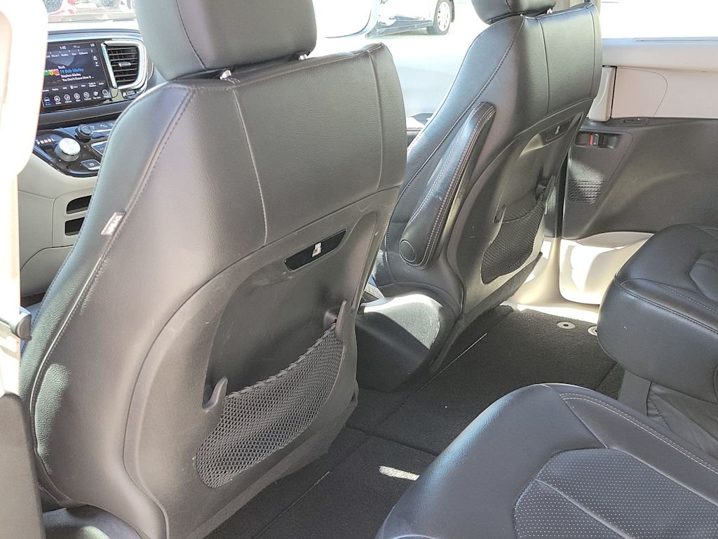 2018 Chrysler Pacifica Touring L 9