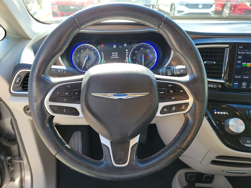 2018 Chrysler Pacifica Touring L 20