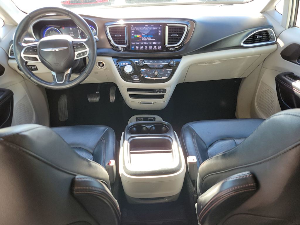 2018 Chrysler Pacifica Touring L 2