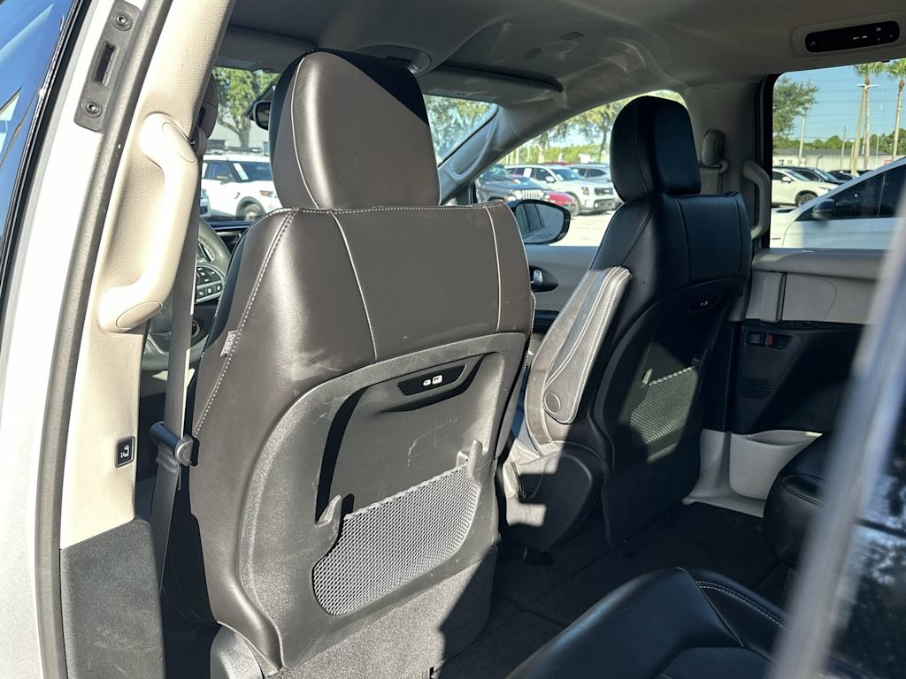 Thumbnail: 2024 Chrysler Pacifica - 24