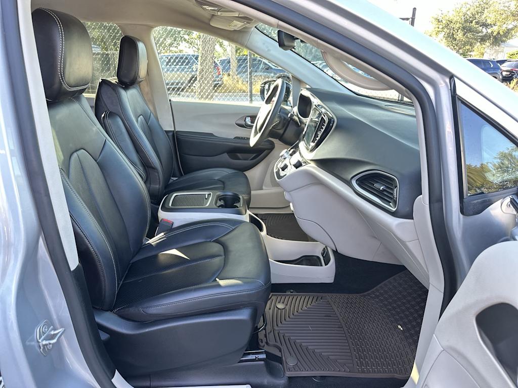 Thumbnail: 2024 Chrysler Pacifica - 20