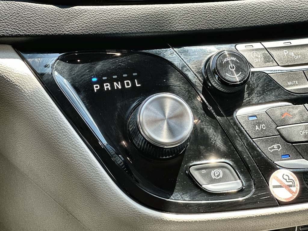 Thumbnail: 2024 Chrysler Pacifica - 26