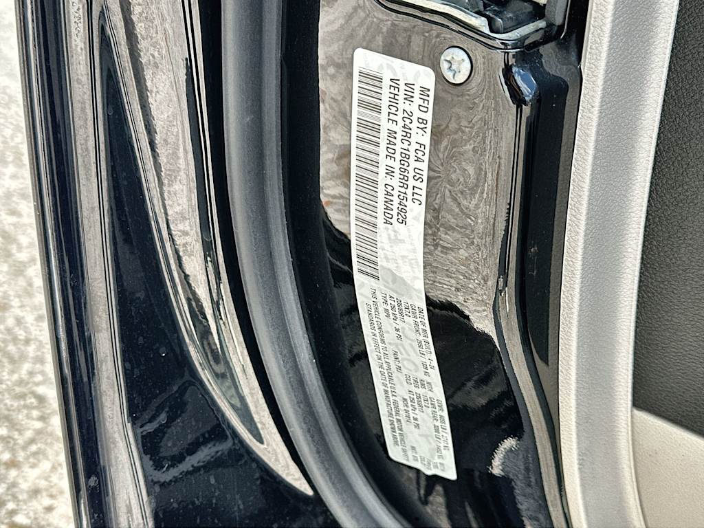 Thumbnail: 2024 Chrysler Pacifica - 18