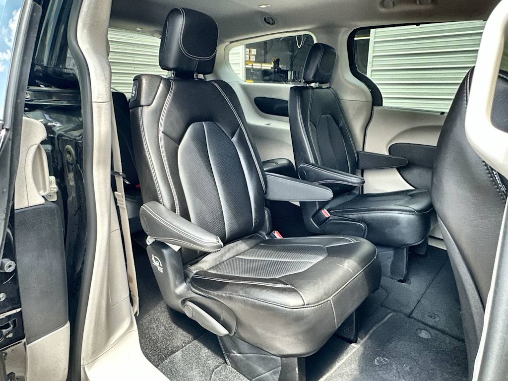Thumbnail: 2024 Chrysler Pacifica - 15