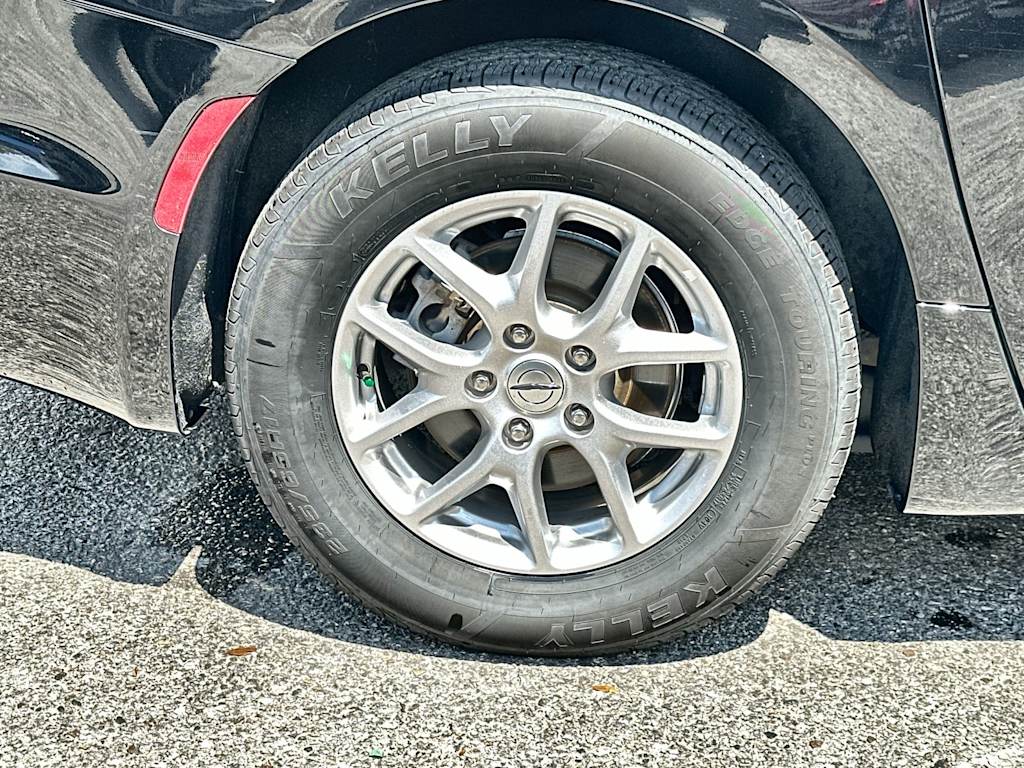 Thumbnail: 2024 Chrysler Pacifica - 8