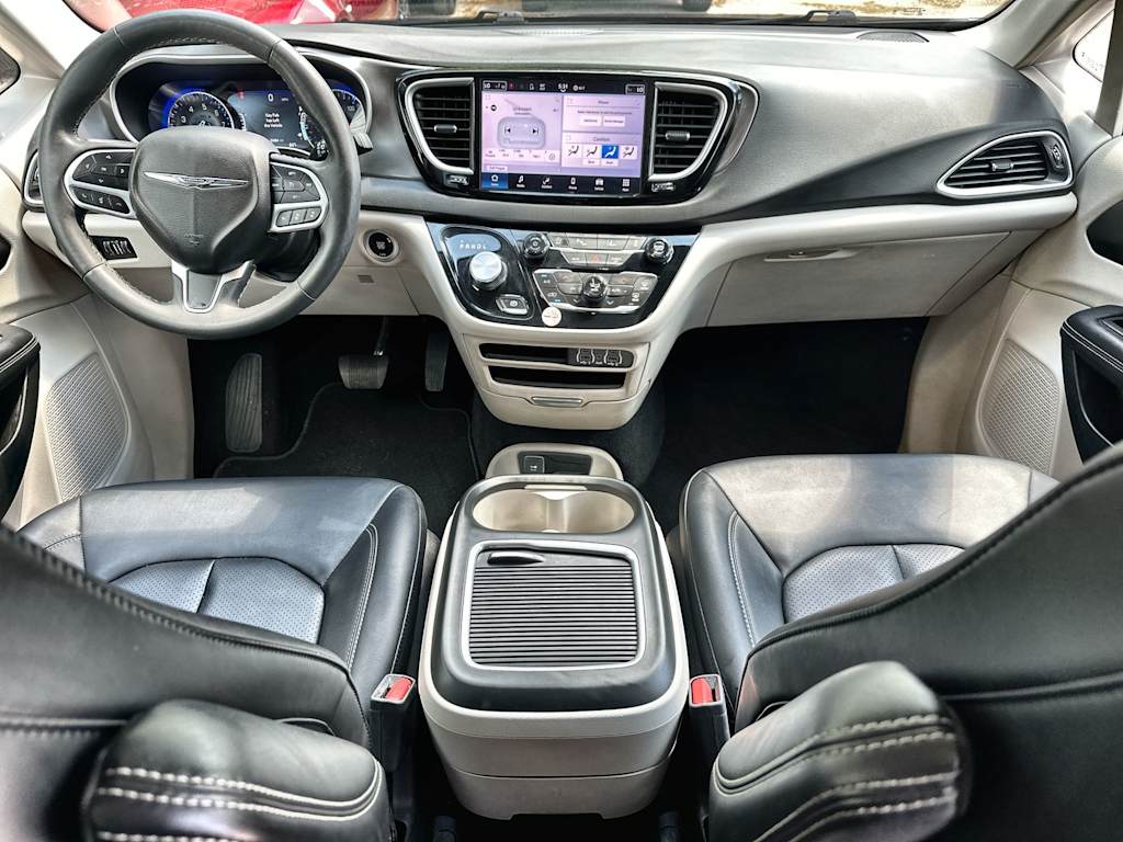 Thumbnail: 2024 Chrysler Pacifica - 2