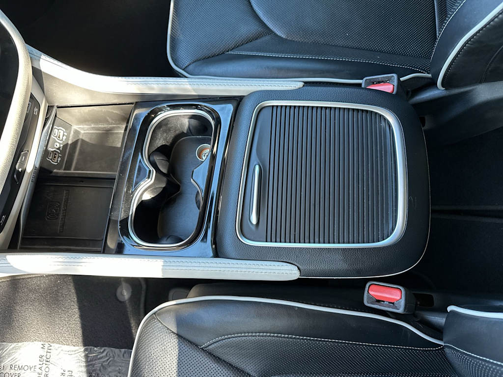 Thumbnail: 2022 Chrysler Pacifica - 24