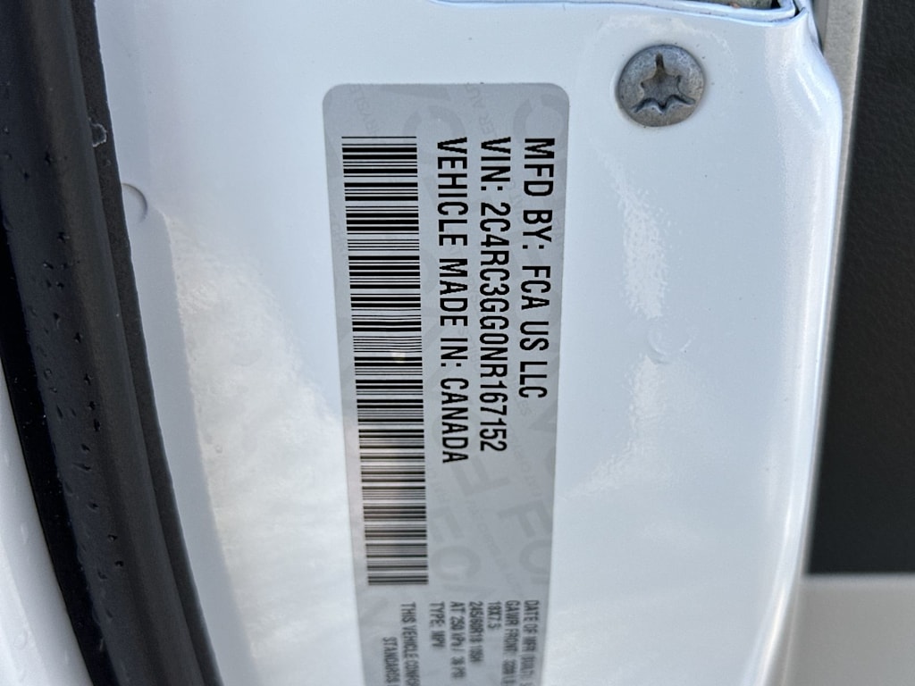 Thumbnail: 2022 Chrysler Pacifica - 17