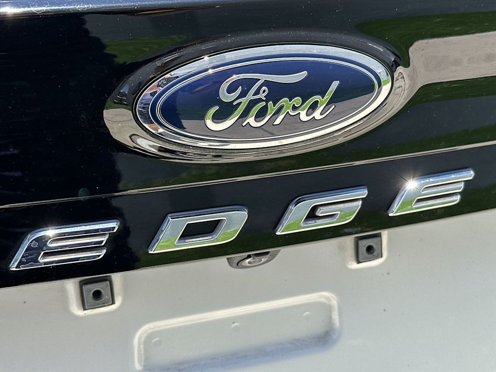 Thumbnail: 2022 Ford Edge - 23