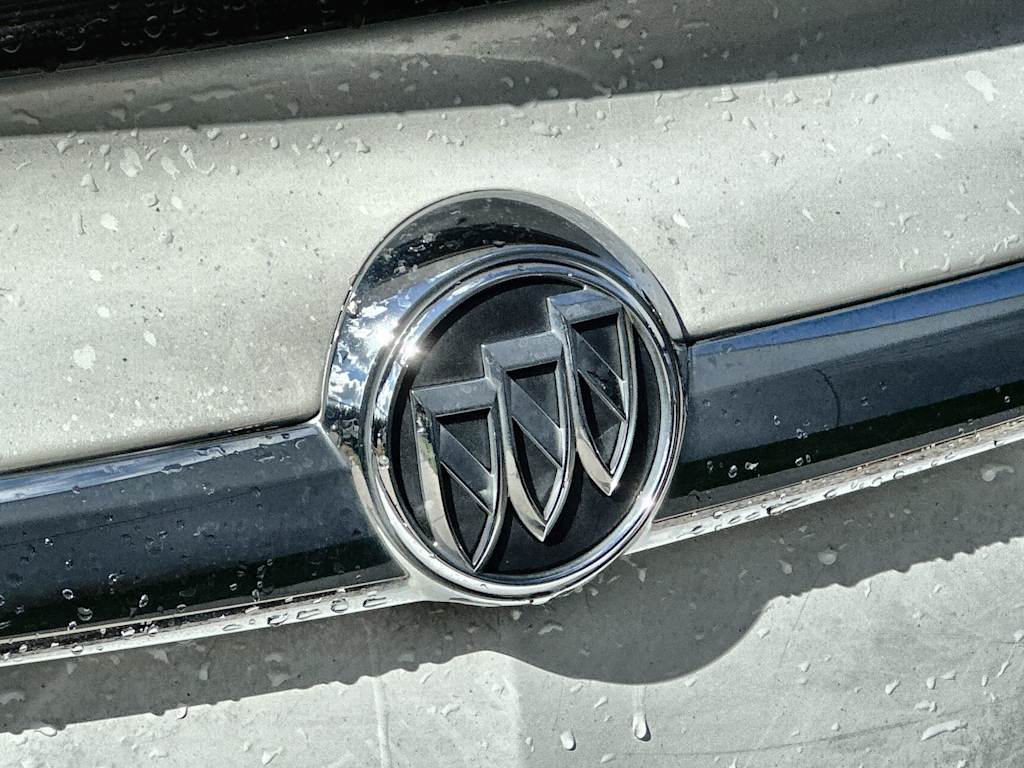 Thumbnail: 2017 Buick Regal - 22