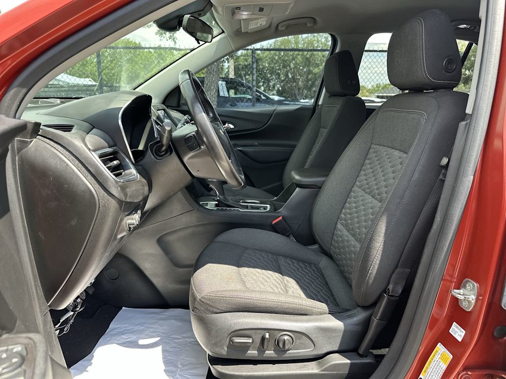 Thumbnail: 2020 Chevrolet Equinox - 10