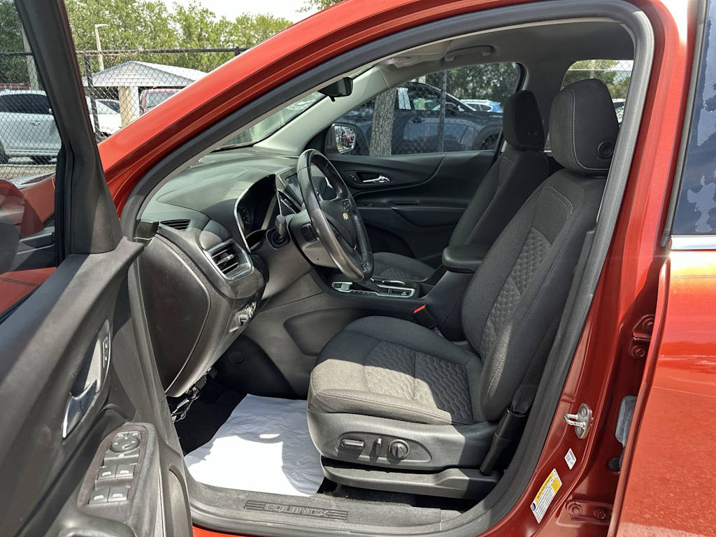Thumbnail: 2020 Chevrolet Equinox - 9