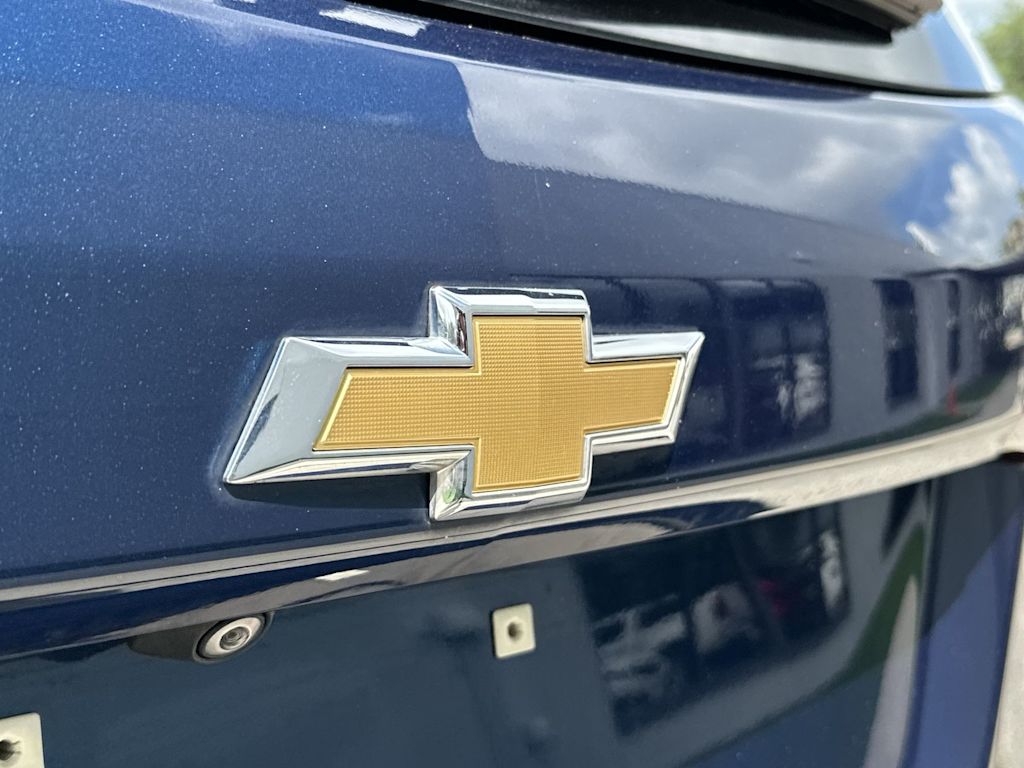 Thumbnail: 2020 Chevrolet Equinox - 24