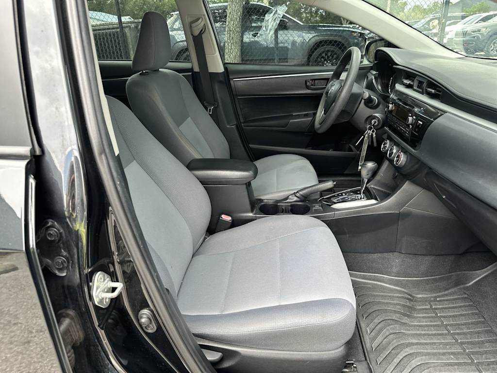 Thumbnail: 2015 Toyota Corolla - 20