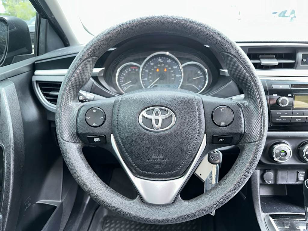 Thumbnail: 2015 Toyota Corolla - 7