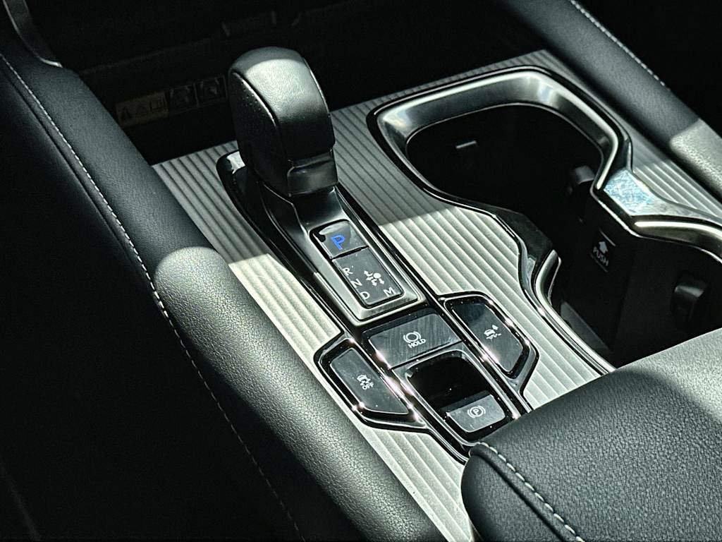 Thumbnail: 2024 Lexus RX - 15