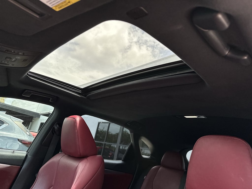 Thumbnail: 2019 Lexus RX - 28